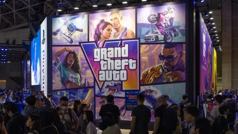 แม้จะเรียก Grand Theft Auto ว่าเป็น 'แฟรนไชส์วิดีโอเกมที่สร้างขึ้นจากกิจกรรมทางอาญา' แต่เชอริฟฟ์แห่งไมอามี-เดดก็ไม่ได้โกรธเคืองเรื่องการเปลี่ยนโฉมเป็น 'Vice City' ของ NBA