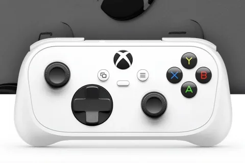 Microsoft Announces Compact Xbox Nano Controller