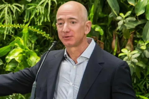 Jeff Bezos Envisions Three-Day Workweek Driven by AI Productivity