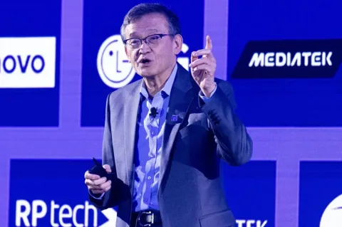 Intel CEO Predicts AI Hardware Shortages to Persist for Three Years