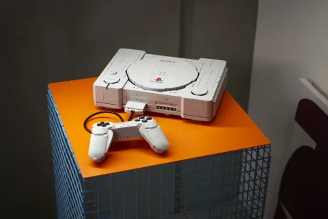 إعادة إنشاء جهاز بلايستيشن الأصلي باستخدام الليغو! بدء المبيعات العامة لـ "LEGO PlayStation" اليوم