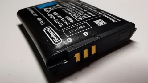 Battery Swelling Risks Affecting Legacy Handheld Consoles