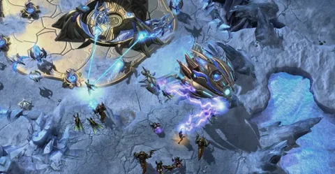 AI không thể đánh bại con người trong StarCraft, vì vậy nó quyết định gian lận