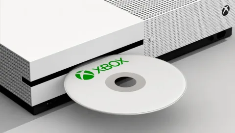 New Xbox Job Listing Hints at Physical Games Possibly Sticking Around