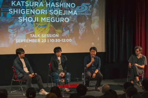 بدأت "Persona 3" من "آخر نسخة". كاتسورا هاشينو، وشيجينوري سويجيما، وشوجي ميغورو يستعرضون كواليس تطوير P3 وP4 وP5 [The Tenth Mosaic]