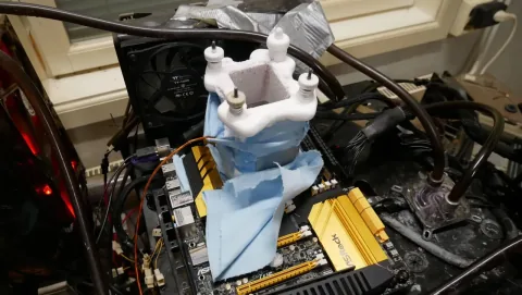 Intel Core i5-4670K Gets a New Cinebench R11.5 Record, 13 Years After Launch