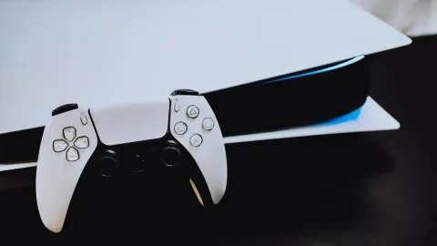 소니, 내부 설계 개선된 PS5 신규 버전 조용히 출시